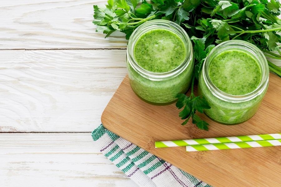 Alkalizing-Green-Fertility-Smoothies-for-PCOS