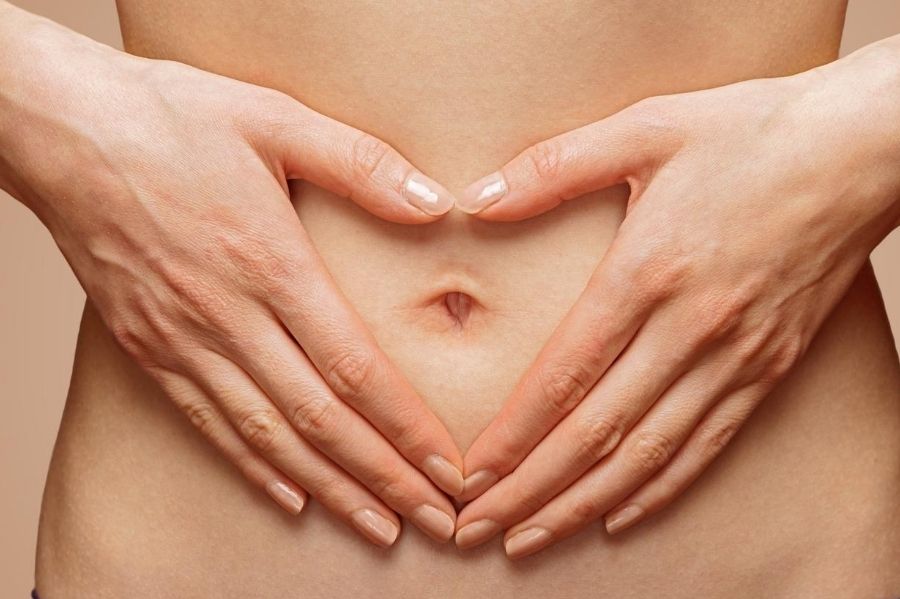 Fertility-Massage-in-the-belly