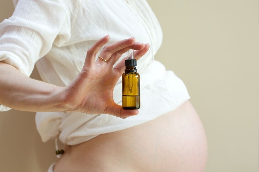 Essential Oils and Pregnant Woman
