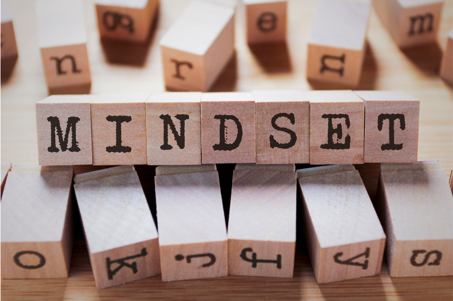 MINDSET Word in Wooden Stamp Cube
